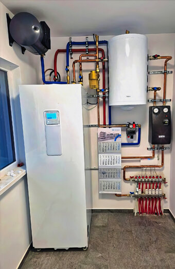https://kinrosshotwater.com.au/uploads/2025/06/hot-water-13140.jpg