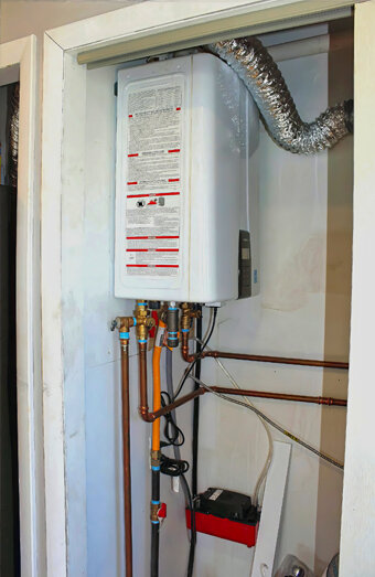 https://kinrosshotwater.com.au/uploads/2025/06/instant-hot-water-systems-43926.jpg